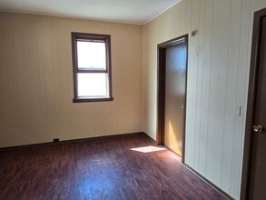 411 N Aurora St in Collinsville, IL - Building Photo - Building Photo