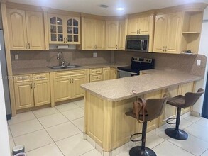 2090 SW 122nd Ave in Miami, FL - Building Photo - Building Photo
