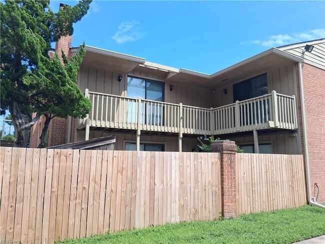 1000 Norfolk Ave, Unit 103