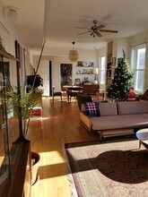 2350 W Augusta Blvd in Chicago, IL - Building Photo - Building Photo