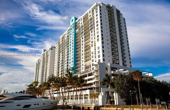 property at 1800 Sunset Harbour Dr