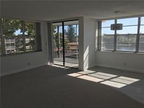 2761 Taft St in Hollywood, FL - Building Photo - Building Photo