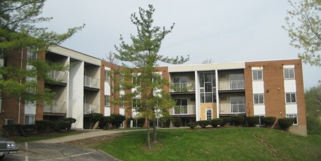 Winton Woods in Cincinnati, OH - Building Photo - Building Photo