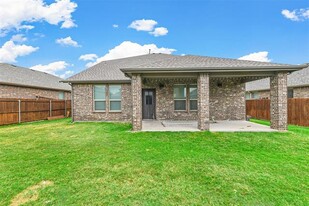 9337 Flying Eagle Ln in Fort Worth, TX - Building Photo - Building Photo