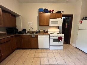 708 W High St in Urbana, IL - Building Photo - Building Photo