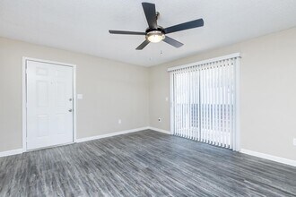 Orchard Landing Apartments in Ridgeland, MS - Foto de edificio - Building Photo