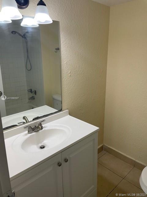 4610 NW 79th Ave-Unit -2D in Doral, FL - Building Photo