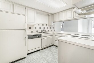 2522 W Dogwood St in Rogers, AR - Building Photo - Building Photo