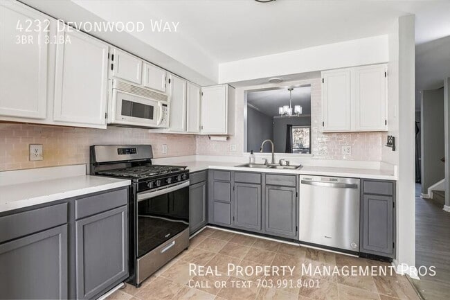 4232 Devonwood Way in Woodbridge, VA - Building Photo - Building Photo