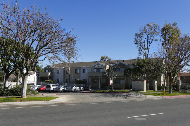 Corona Village in Corona, CA - Building Photo - Building Photo