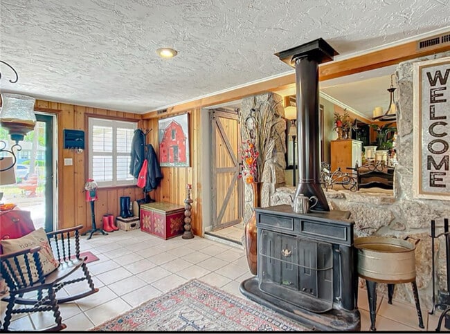 property at 3312 SE 6th St