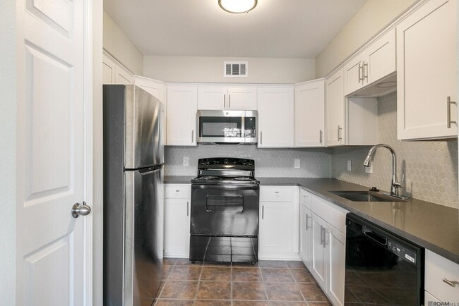 536 S Flannery Rd, Unit A in Baton Rouge, LA - Building Photo - Building Photo