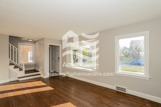 5766 3 Mile Dr in Detroit, MI - Building Photo - Building Photo