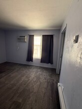 616 Tularosa Dr in Los Angeles, CA - Building Photo - Building Photo