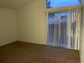 2826 Secret Canyon Rd in Henderson, NV - Building Photo - Building Photo