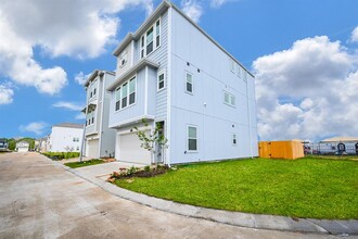3331 Young Clover Wy in Houston, TX - Building Photo - Building Photo