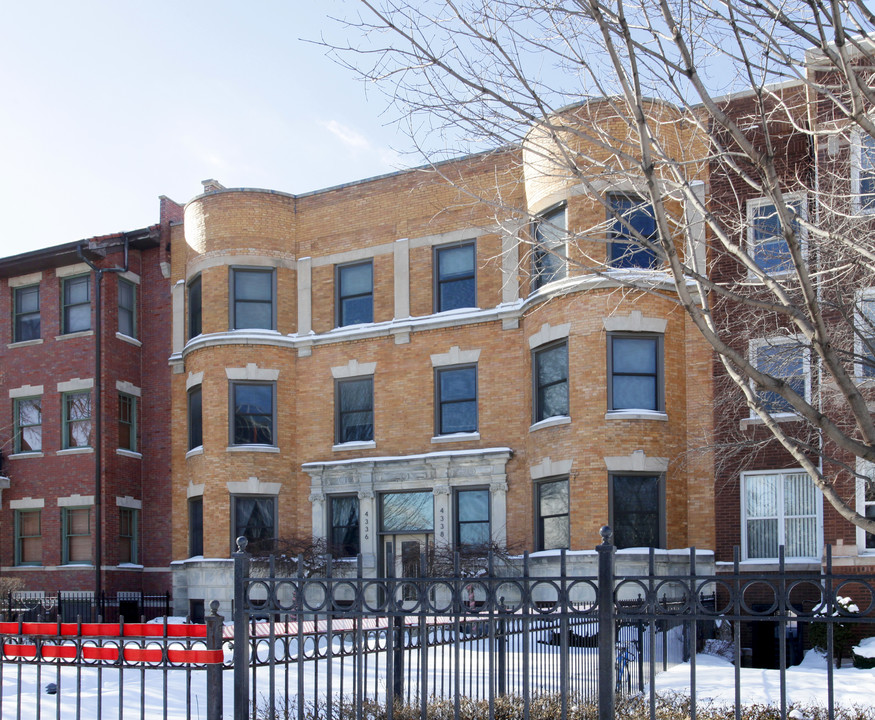 4336-4338 N Sheridan Rd in Chicago, IL - Building Photo