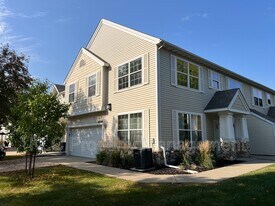 277 S 79th St in West Des Moines, IA - Building Photo