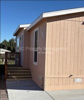 759 W Chase Ave in El Cajon, CA - Building Photo