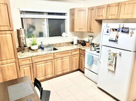 10478 Neiretto Ct, Unit Garden apartment in Rancho Cordova, CA - Building Photo