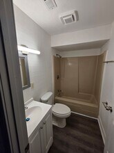 737 St Nicholas Dr in Sauget, IL - Building Photo - Building Photo