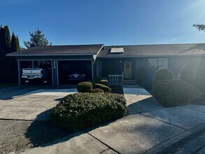 1518 Pacific Pl in Mount Vernon, WA - Building Photo - Building Photo