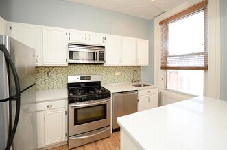 422 Hudson St, Unit 3 in Hoboken, NJ - Building Photo - Building Photo
