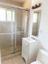 1960 SW 41st Ave in Fort Lauderdale, FL - Building Photo - Building Photo