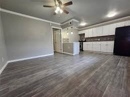 221 Caylor St, Unit 221.15 in Houston, TX - Building Photo