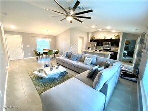 127 NE 20th St in Cape Coral, FL - Building Photo - Building Photo