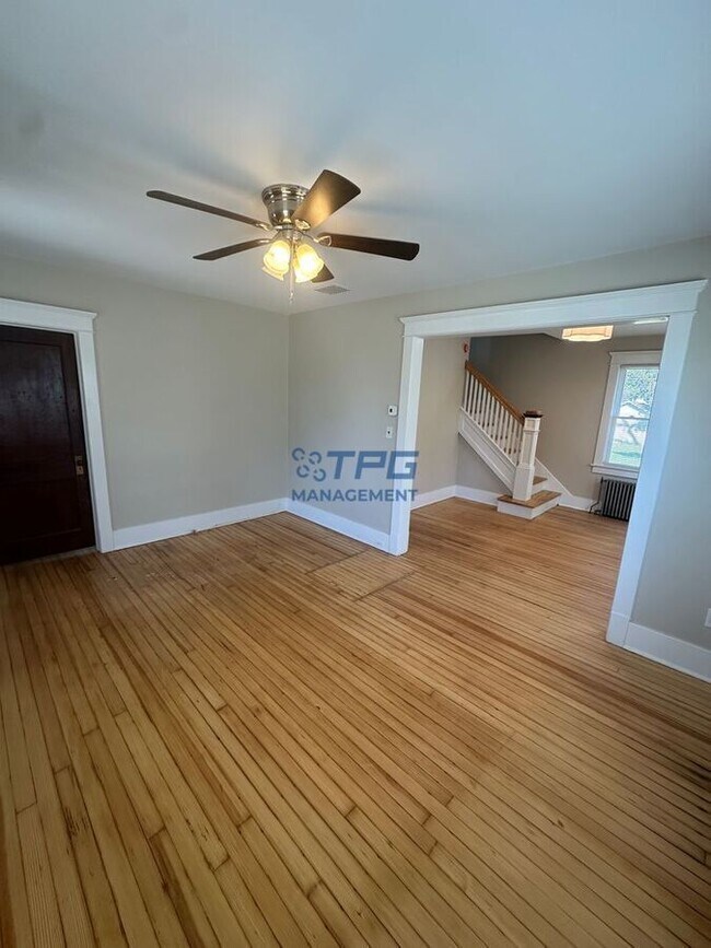 13 Center St in Freehold, NJ - Building Photo - Building Photo