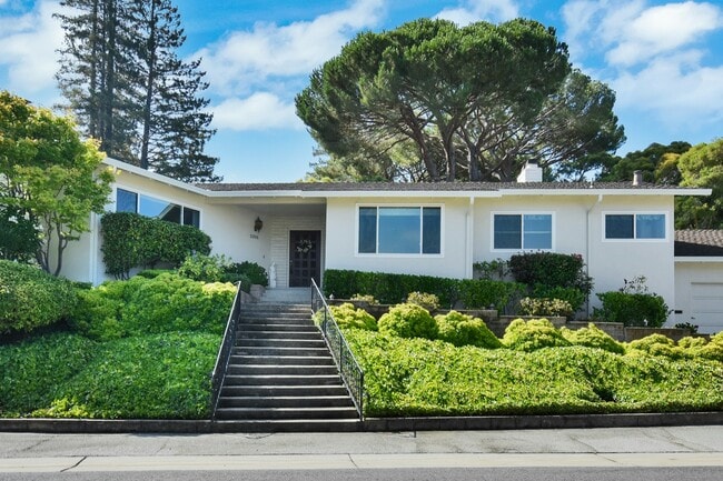 2305 Tioga Dr in Menlo Park, CA - Building Photo - Building Photo