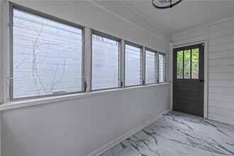 1080 Ollie Cir NW in Atlanta, GA - Building Photo - Building Photo