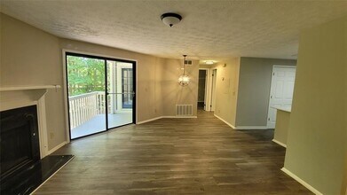 6359 Wedgeview Ct in Tucker, GA - Building Photo - Building Photo