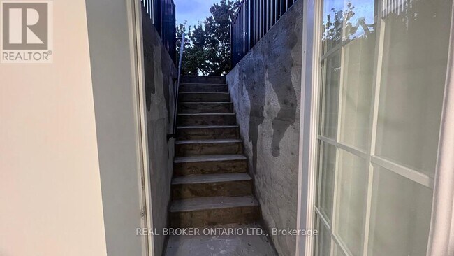 8 Rainsford Rd in Markham, ON - Building Photo - Building Photo