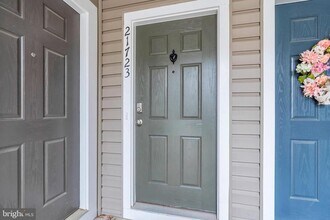 21723 Indian Summer Terrace in Sterling, VA - Building Photo - Building Photo