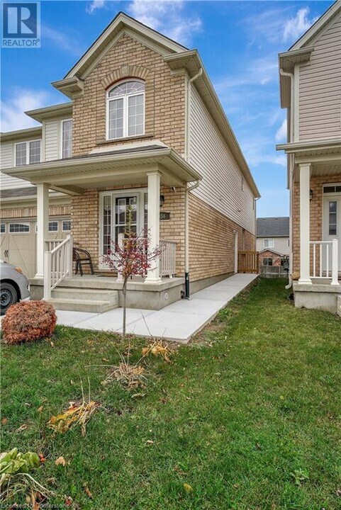 356 Bamberg Crescent in Waterloo, ON - Building Photo