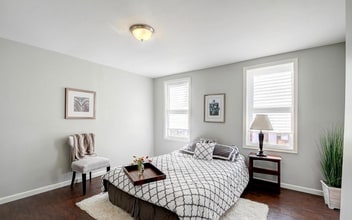 2206 E Fayette St in Baltimore, MD - Foto de edificio - Building Photo