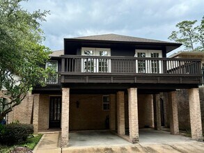 201 Vanderpool Ln in Houston, TX - Building Photo - Building Photo