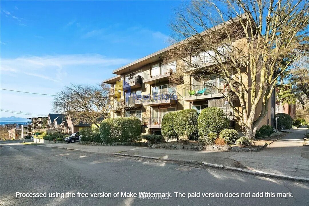 601 14th Ave E in Seattle, WA - Foto de edificio