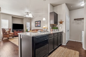 Boulder Bay in Amarillo, TX - Building Photo - Interior Photo