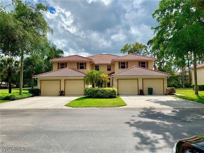 property at 517 Robin Hood Cir