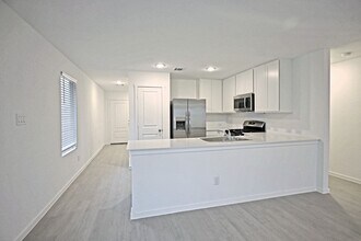 350 Kayden Ct in Santa Clara, TX - Building Photo - Building Photo