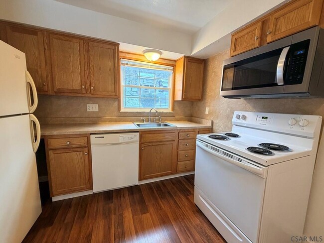 406 Southmont Blvd in Johnstown, PA - Building Photo - Building Photo