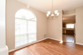 11321 Hartland Rd in Jacksonville, FL - Building Photo - Building Photo
