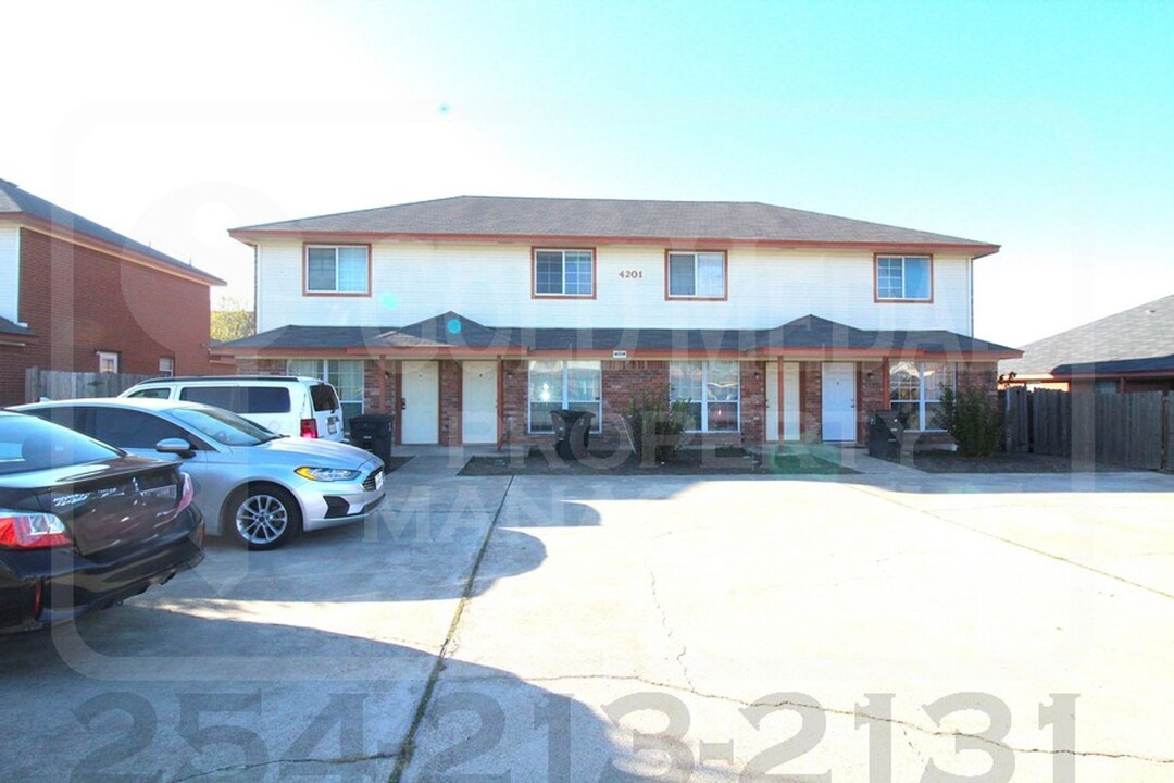 4201 Alan Kent Dr in Killeen, TX - Building Photo