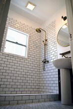 New Hampshire Villas in Los Angeles, CA - Building Photo - Building Photo