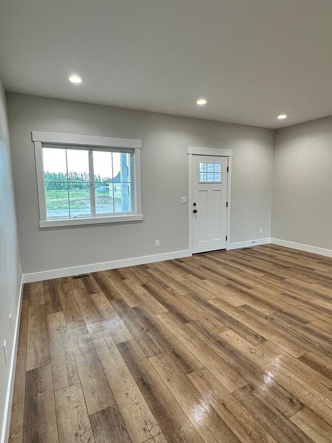 3988 Maple Dr in Rexburg, ID - Building Photo - Building Photo