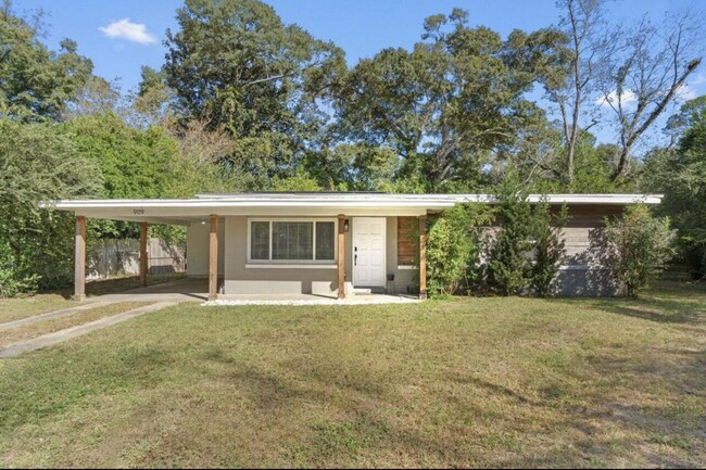 property at 9119 Amherst Dr