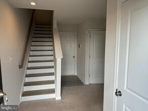 147 Presidents Pointe Ave in Ranson, WV - Building Photo - Building Photo